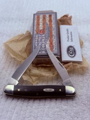 Case 2012 USA 8 Dot Hard To Find Muskrat 06244 Black G-10 Handles 