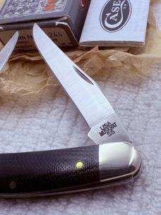Case 2012 USA 8 Dot Hard To Find Muskrat 06244 Black G-10 Handles 