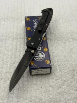 Beretta Quality Made In Japan Airlight JKAM3BSAB Vintage Mid Lock Pocket Knife 