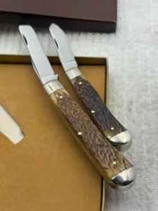 Queen Master Cutter Collection 77 Trapper 2 Knife Bone Handle Set
