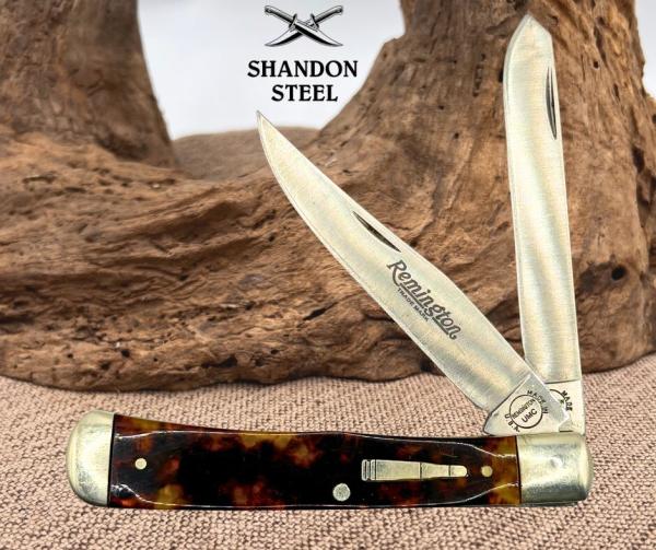Remington 2002 USA R-295T 2 Blade Trapper Folding Pocket Knife 4 1/8" (14) Remington 2002 USA R-295T 2 Blade Trapper Folding Pocket Knife 4 1/8" (14)