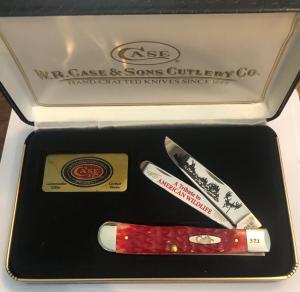 New in Display Case Tribute to American Wildlife  Trapper