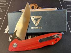 Tuyaknife Bruiser