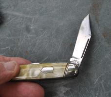 Hammer Brand USA 1936-55 2 Blade Mint Mirror Polish Cracked Ice Grooved Slant Bolsters