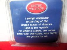 UNITED WE STAND 911 COMMEMORATIVE KNIFE IN BLISTER PACK NEVER OPENED 