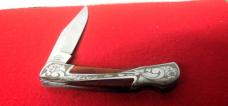 WOODSMAN 440 SS HIGHLY DECORATED SCROLL WORKED LOCKBACK IN CUSTOM USA WOOD BOX AS FOUND UNUSED