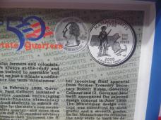 MASSACHUSETTS TRAPPER KNIFE AND 2000 P STATE QUARTER IN COLLECTORS BOX