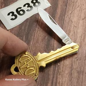 Avon Dad Key 2.5" Closed Folding Pocket Knife Made In Taiwan
