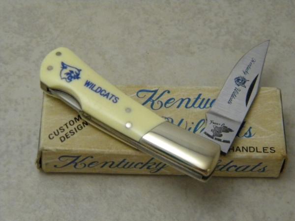 Frost Cutlery Surgical Steel Kentucky Wildcats Lockback Knife NIB