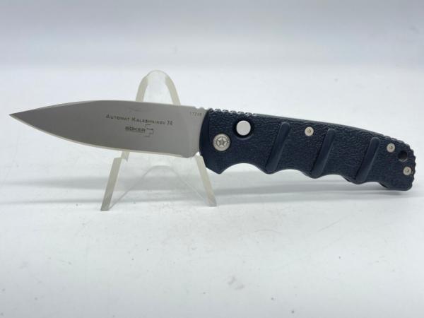 BOKER PLUS Taiwan AUS-8 Drop Point Automat Kalashnikov 74 (#17249) BOKER PLUS Taiwan AUS-8 Drop Point Automat Kalashnikov 74 (#17249)