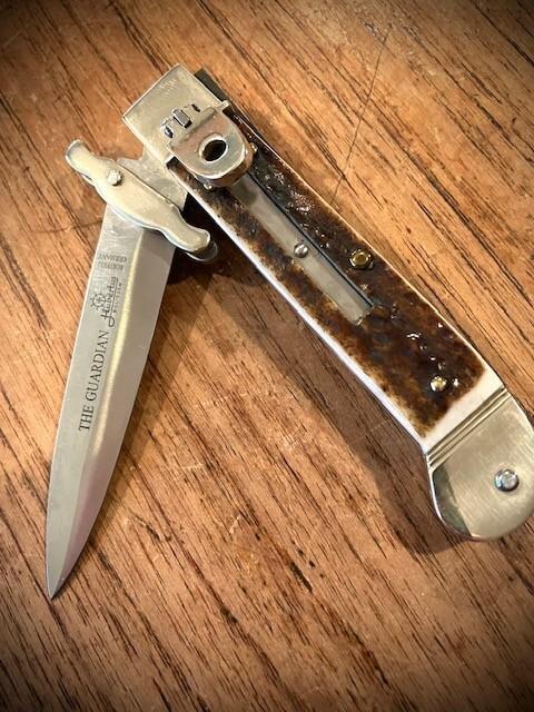 HUBERTUS "Guardian" Rare Original Ritter