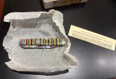 Rare Vintage Winchester U.S.A. Manual Swing-Guard Stiletto, Candy-Stripe Scales