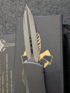 Microtech Marfione Combat Troodon LT Baker Forge San Mai Hot Blue Damascus 