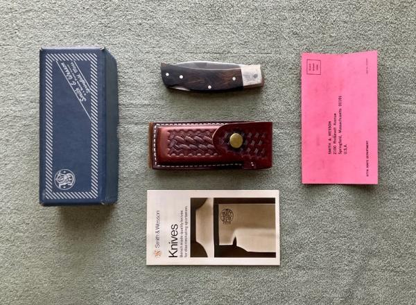 Smith & Wesson Blackie Collins Model 6060 Folding Pocket Knife Lockback New Smith & Wesson Blackie Collins Model 6060 Folding Pocket Knife Lockback New