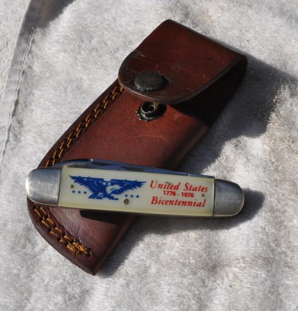 Camillus Short Line Tang Stamp 1946-50 Mint 4" Closed Very long Pull 2 Blades US Bicentennial Camillus Short Line Tang Stamp 1946-50 Mint 4" Closed Very long Pull 2 Blades US Bicentennial