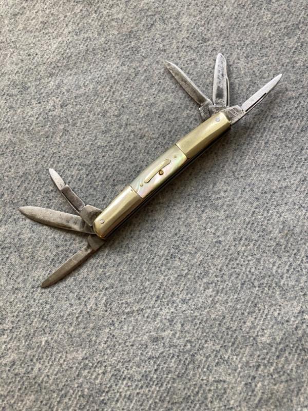 RARE GEORGE DOBSON, SHEFFIELD, 6-Blade, 3-Backspring, Genuine MOP, Congress Pattern Pocket Knifeern 
