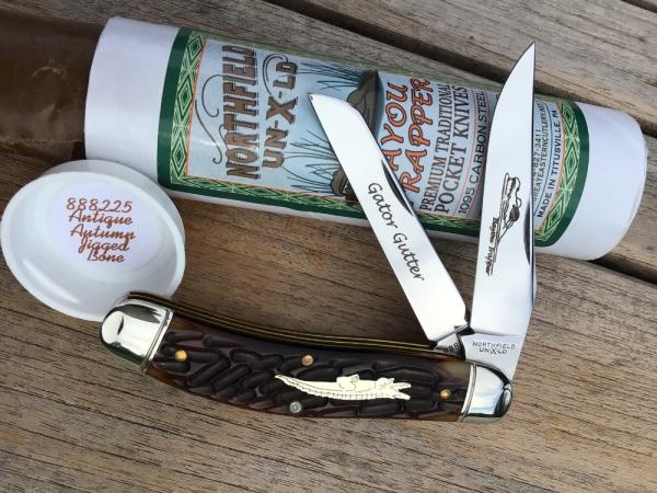 Great Eastern Cutlery 888225 Northfield Bayou Trapper Antique Autumn Jig Gator Shield! Great Eastern Cutlery 888225 Northfield Bayou Trapper Antique Autumn Jig Gator Shield!