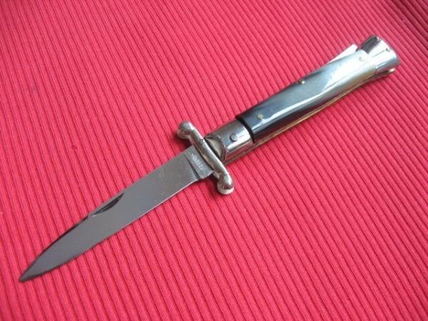 Vintage Italian Manual Open Swing Guard Stiletto Knife Vintage Italian Manual Open Swing Guard Stiletto Knife