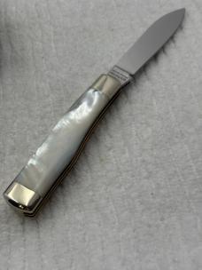 Taylor Cutlery Kingsport TN 1979 Vintage 2 Blade MOP Gunstock Pocket Knife 