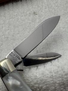 Taylor Cutlery Kingsport TN 1979 Vintage 2 Blade MOP Gunstock Pocket Knife 