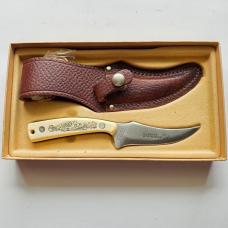 Vintage Schrade USA 155SC "The Mayflower" Scrimshaw Fixed Blade Knife - Mint In Box Bundle