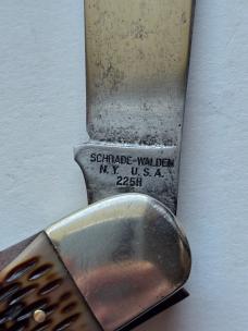 Vintage Schrade-Walden NY USA 225H Folding Hunter - Jigged Delrin - Carbon Steel Patina