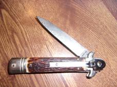 Leverletto stag  7-3/4 OA  Damascus steel blade AKC  Italy