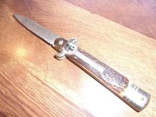 Leverletto stag  7-3/4 OA  Damascus steel blade AKC  Italy