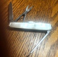 SCHRADE WALDEN N.Y.PEARL LOBSTER
