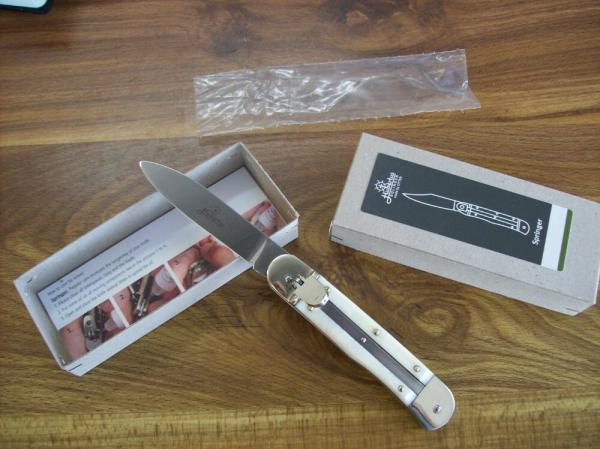 Hubertus Knife Solingen, Germany Large Size 11 Beautiful Smooth White Bone Spear-Point UNUSED NIB Hubertus Knife Solingen, Germany Large Size 11 Beautiful Smooth White Bone Spear-Point UNUSED NIB