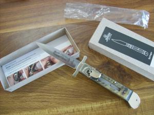 Hubertus The Guardian Knife Solingen, Germany Very Rare Big Horn Edition Swing Guard UNUSED W/Box