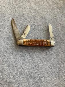 WOW!!  Vintage ROBESON CUTLERY ROCHESTER, #63214, Cattle Pattern Pocket Knife