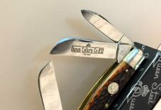 QUEEN CUTLERY 2002-2017 RED BONE 4 BLADE CONGRESS IN GREAT CONDITION