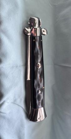 15” Rostfrei Italy Vintage Stiletto Switchblade Faux Horn, Exceptional Condition 