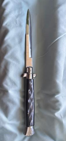 15” Rostfrei Italy Vintage Stiletto Switchblade Faux Horn, Exceptional Condition 