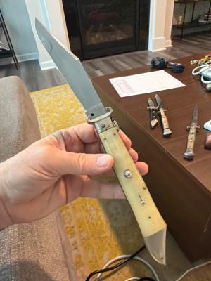 Vintage Olivetto Stamped Deer Foot Switchblade 12 34