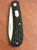 Enrique Peña Mini Zulu in Jigged Black Paper Micarta over Green G10 liners