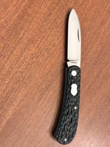 Enrique Peña Mini Zulu in Jigged Black Paper Micarta over Green G10 liners
