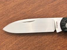 Enrique Peña Mini Zulu in Jigged Black Paper Micarta over Green G10 liners