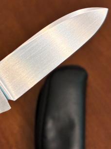 Enrique Peña Mini Zulu in Jigged Black Paper Micarta over Green G10 liners