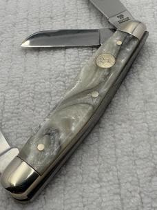 Hen & Rooster Bertram Cutlery Mustang 313-IQ/M Three Blade Stockman(140)
