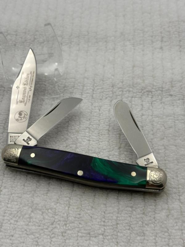 Hen & Rooster Bertram Cutlery Mustang 313 PC/M Ltd Series 1/100 Engraved Bolsters (70) Hen & Rooster Bertram Cutlery Mustang 313 PC/M Ltd Series 1/100 Engraved Bolsters (70)