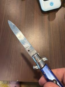 Rostfre 8 stamped vintage acrylic stiletto