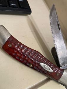 Case XX 6265 folding hunter 1940-64 edc bone has chip and crack