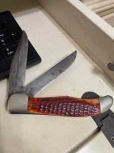 Case XX 6265 folding hunter 1940-64 edc bone has chip and crack
