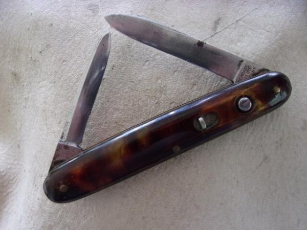 3-3/8 Schrade double tortoise celluloid scales 3-3/8 Schrade double tortoise celluloid scales