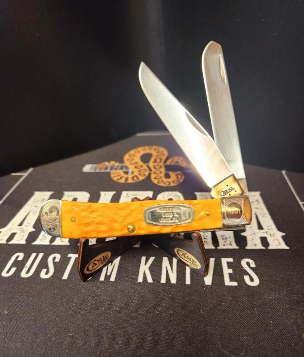 Case 2007 Calendar Series Orange (Persimmon?) Bone Trapper Case 2007 Calendar Series Orange (Persimmon?) Bone Trapper