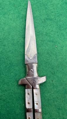 Antique Prostitute Dagger Scissors