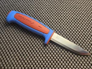 Mora Basic 546 Stainless 2025 Limited BlueRed 12