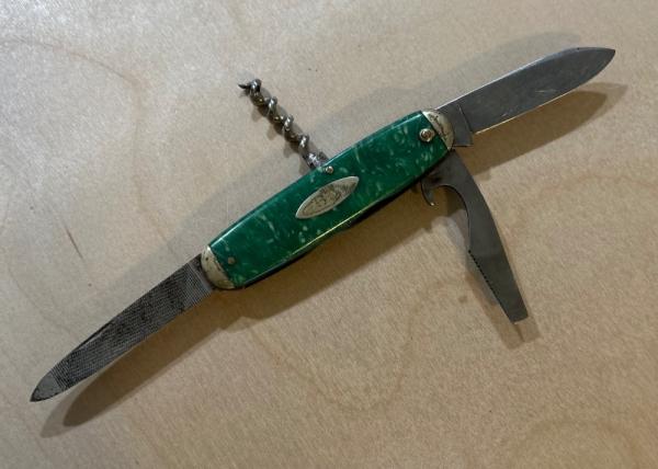Vintage Utica Pocket Pard knife Vintage Utica Pocket Pard knife